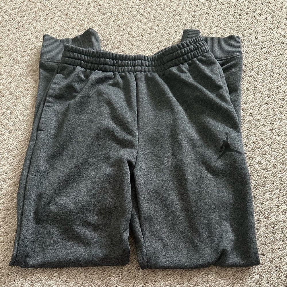 Jordan Boys Joggers Size Large